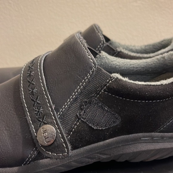 JBU by Jambu, 8, True Black, Blakely Encore with a Nordic Embroidery on Strap - Picture 3 of 14